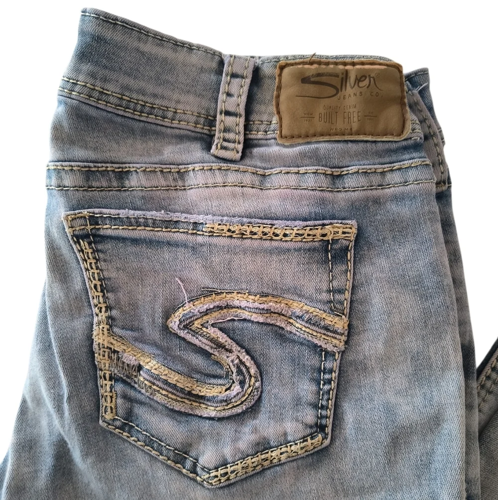 Silver Suki Acid Wash Mid Rise Boot Cut Jeans Size 32